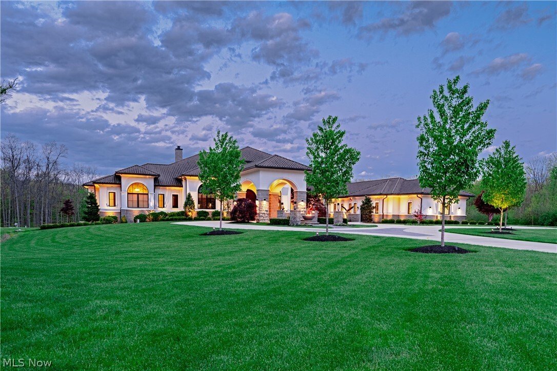House in Hinckley, Ohio, United States 2 - 17988008