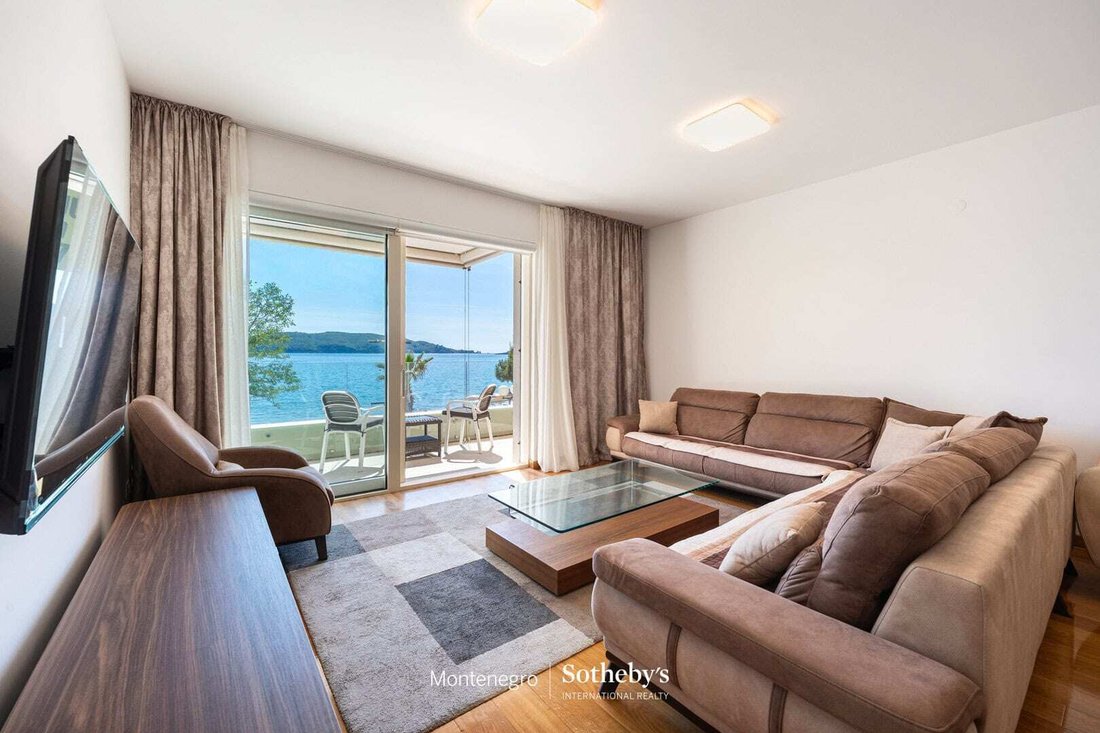 Apartment in Rafailovići, Budva Municipality, Montenegro 4 - 17986048