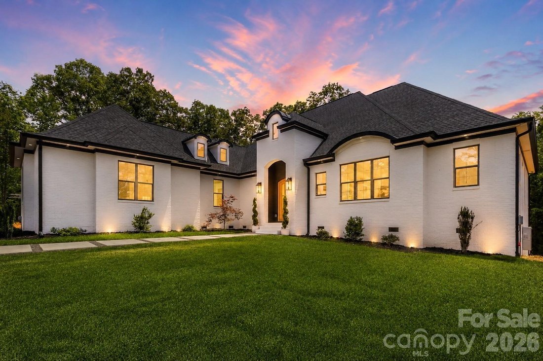 House in Clover, South Carolina, United States 1 - 17981010