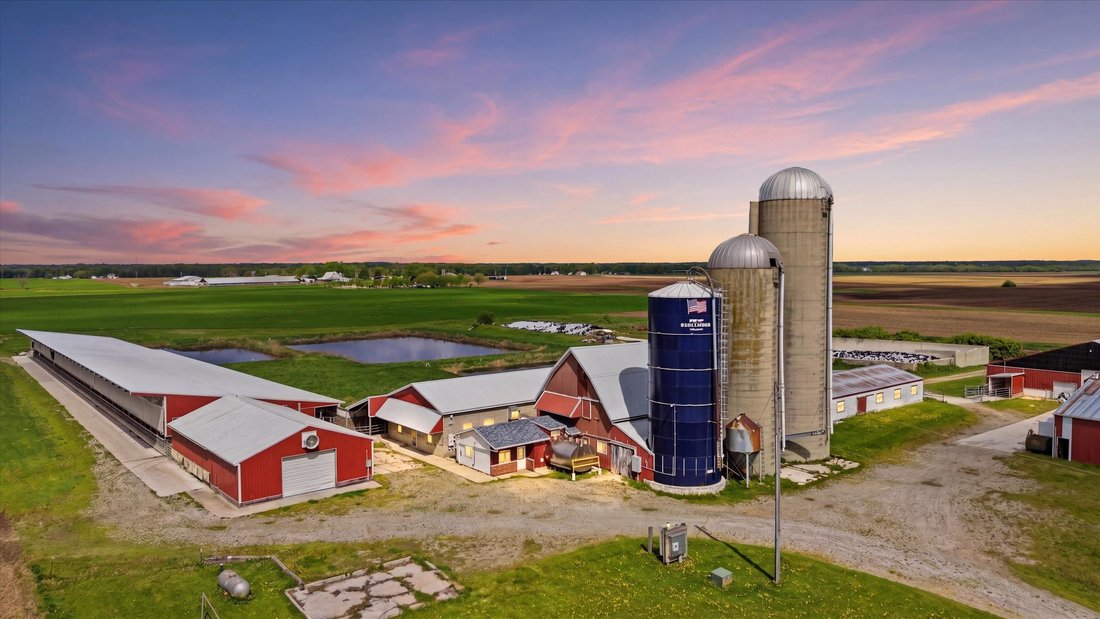 House in Wrightstown, Wisconsin, United States 2 - 17984000