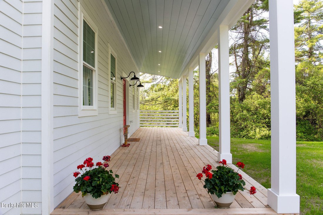House in Great Barrington, Massachusetts, United States 5 - 17990663