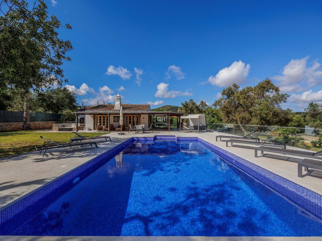 Villa in Santa Barbara de Nexe, Algarve, Portugal 3 - 17986743