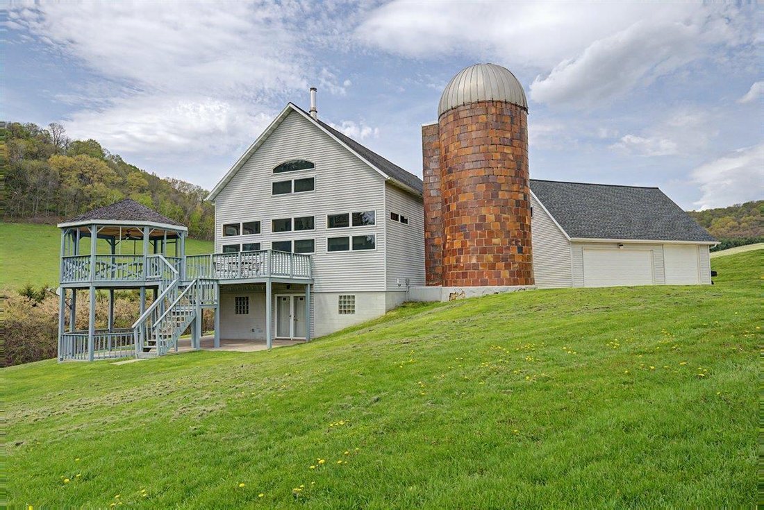 House in Richland Center, Wisconsin, United States 2 - 17984914