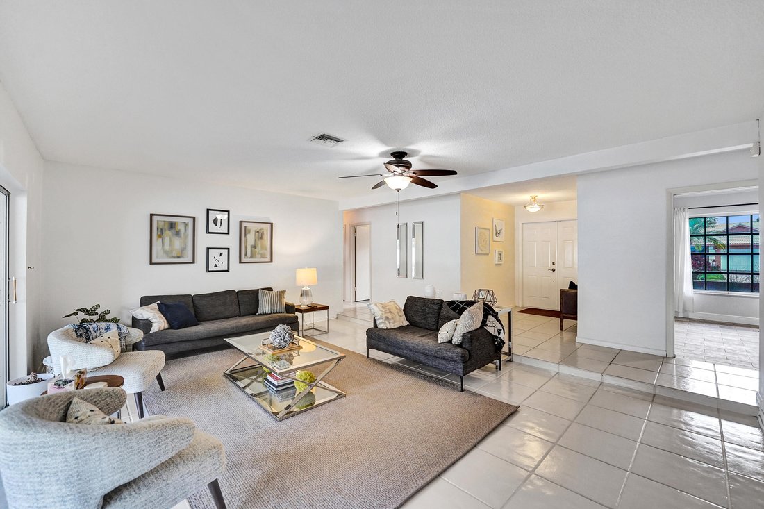 House in Plantation, Florida, United States 2 - 17988026