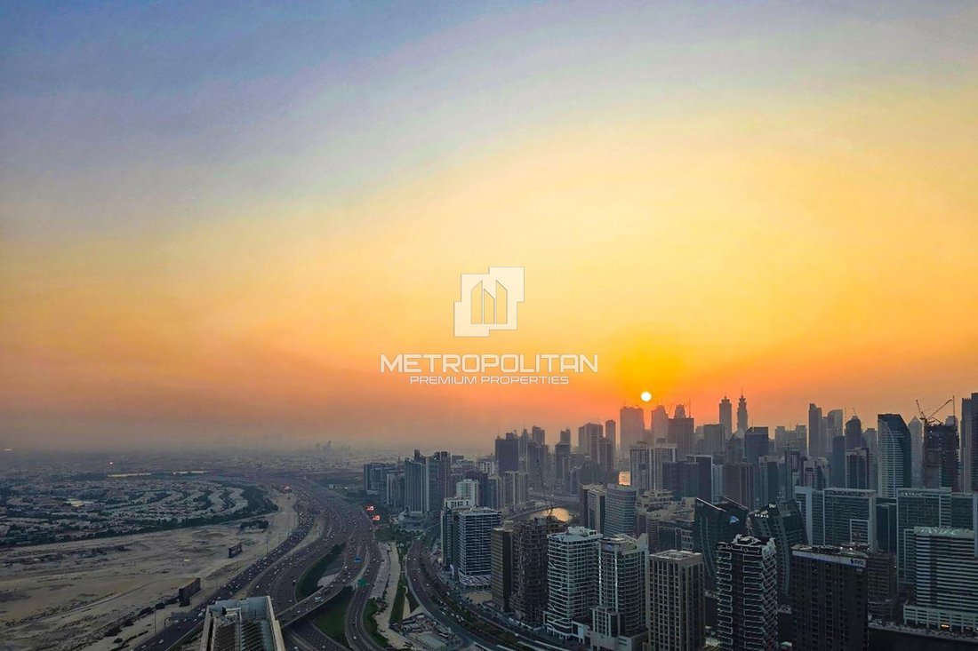 Apartment in Business Bay, Dubai, United Arab Emirates 2 - 17986428