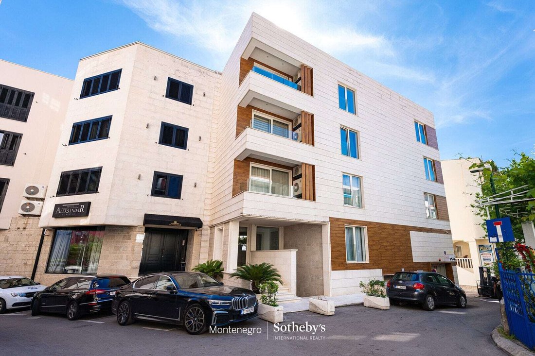 Apartment in Rafailovići, Budva Municipality, Montenegro 3 - 17986048