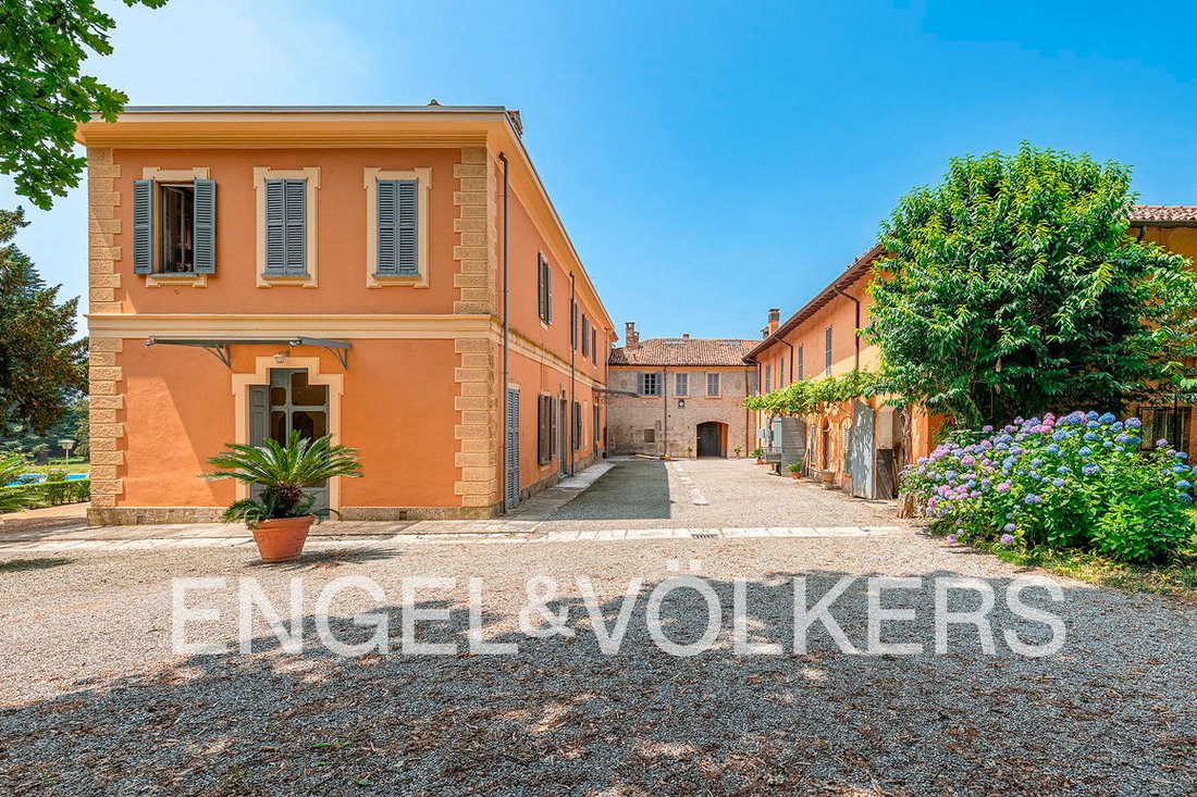 Villa in Monticello Brianza, Lombardy, Italy 3 - 17983955