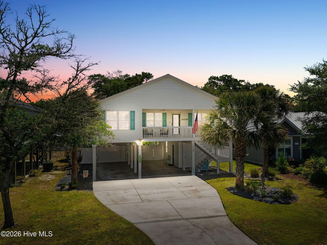 House in Oak Island, North Carolina, United States 1 - 17987124