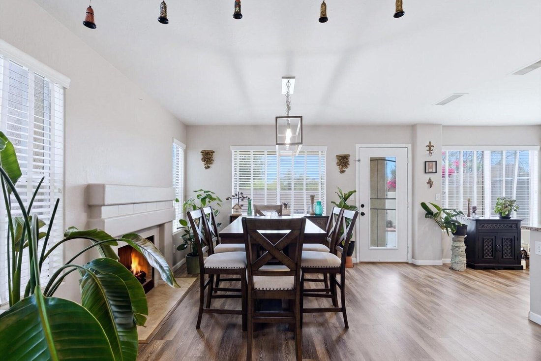 Carefree, Arizona, United States 4 - 17965479
