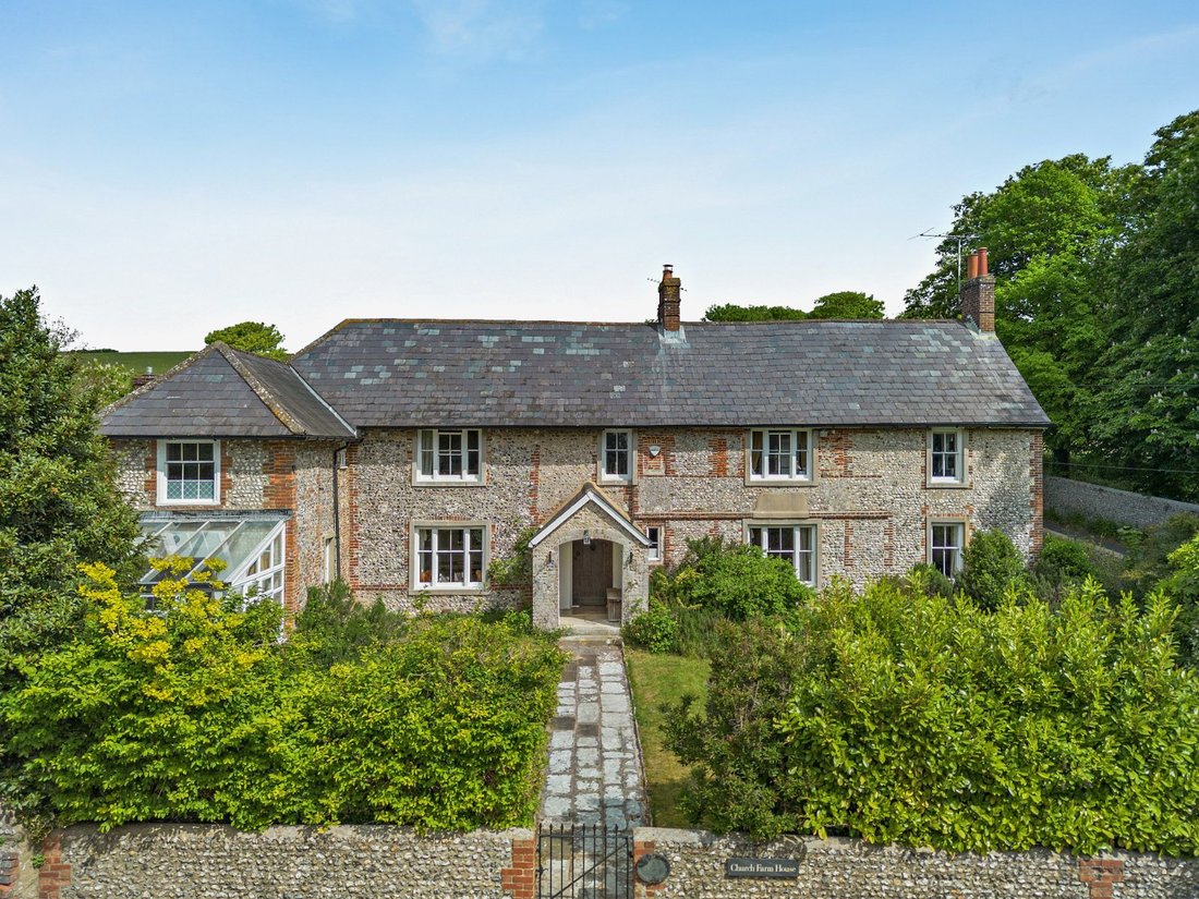 House in Cokeham, Lancing, England 2 - 17987735