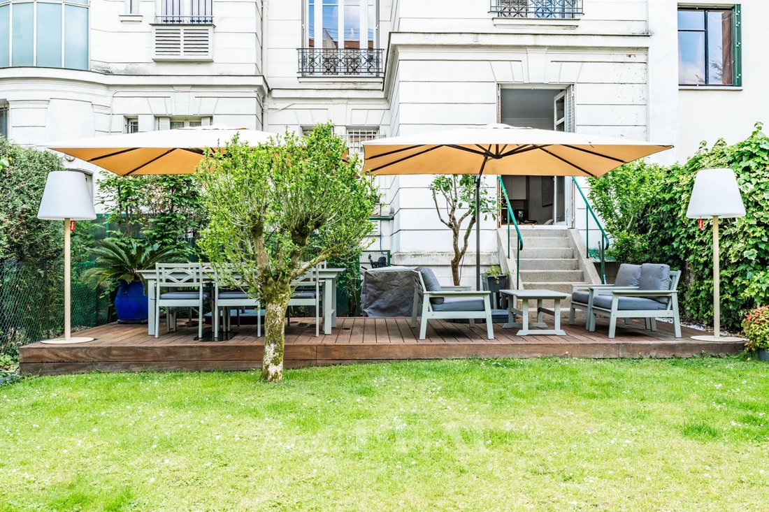 Apartment in La Plaine des Sablons, Neuilly-sur-Seine, France 1 - 17735220