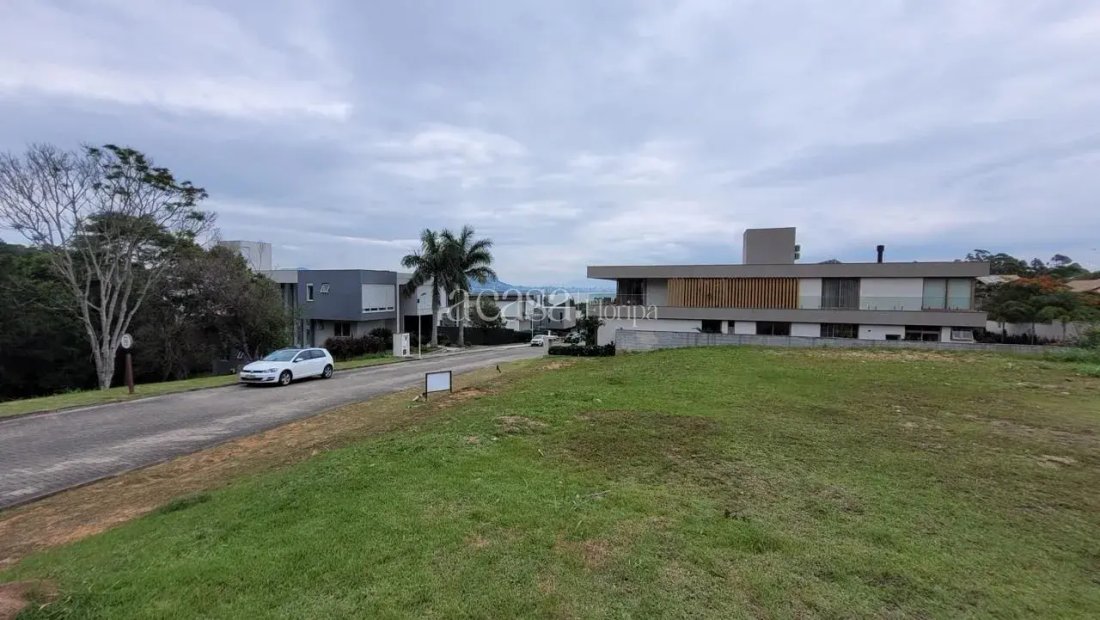 Land in Florianópolis, State of Santa Catarina, Brazil 2 - 17985992