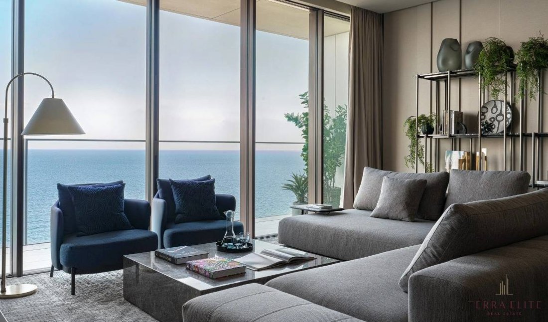 Apartment in Palm Jumeirah, Dubai, United Arab Emirates 1 - 17985365