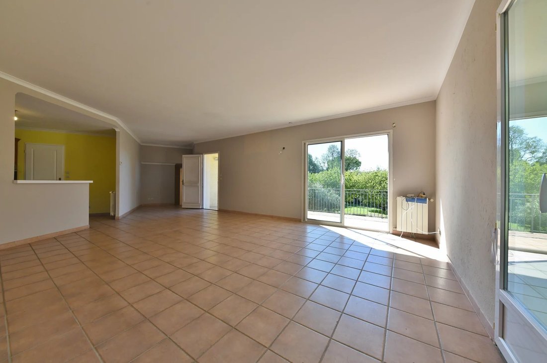 Villa in Uzès, Occitania, France 4 - 17870525