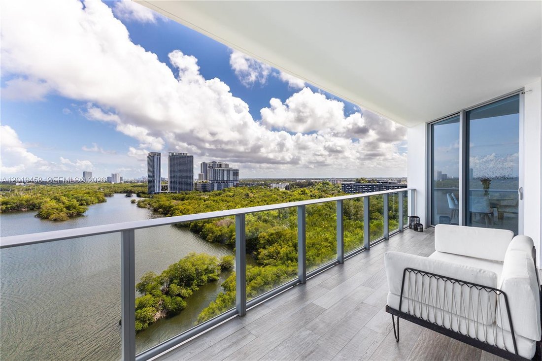 Condo in North Miami Beach, Florida, United States 5 - 17985111