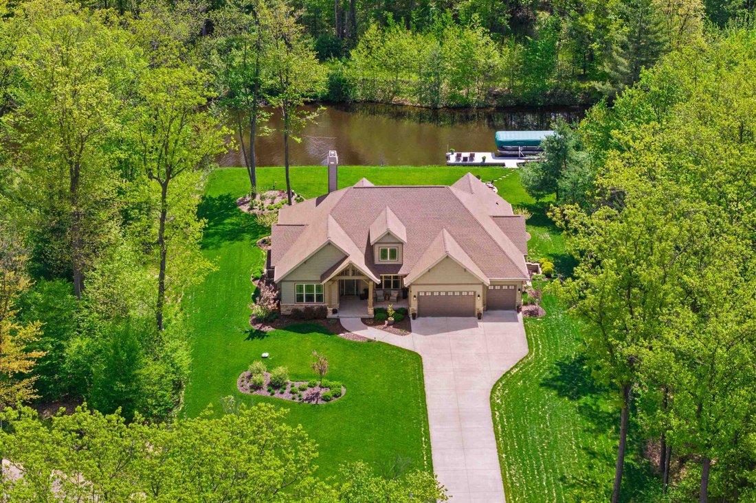 Casa en Wisconsin Rapids, Wisconsin, Estados Unidos 2 - 17984022