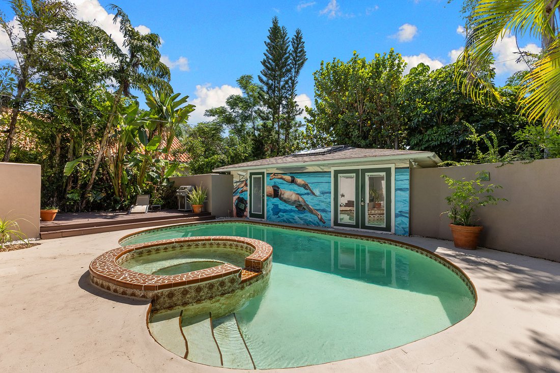 House in St. Petersburg, Florida, United States 3 - 17986085