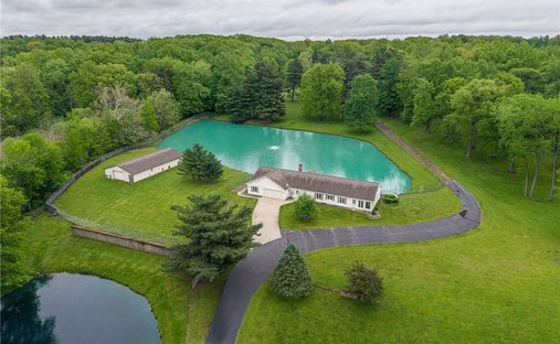 House in Macedonia, Ohio, United States 1