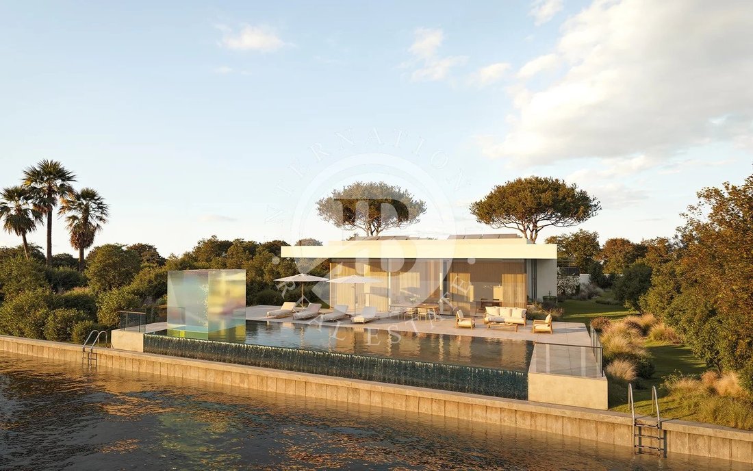Villa in Isola Albarella, Veneto, Italy 1 - 17985067