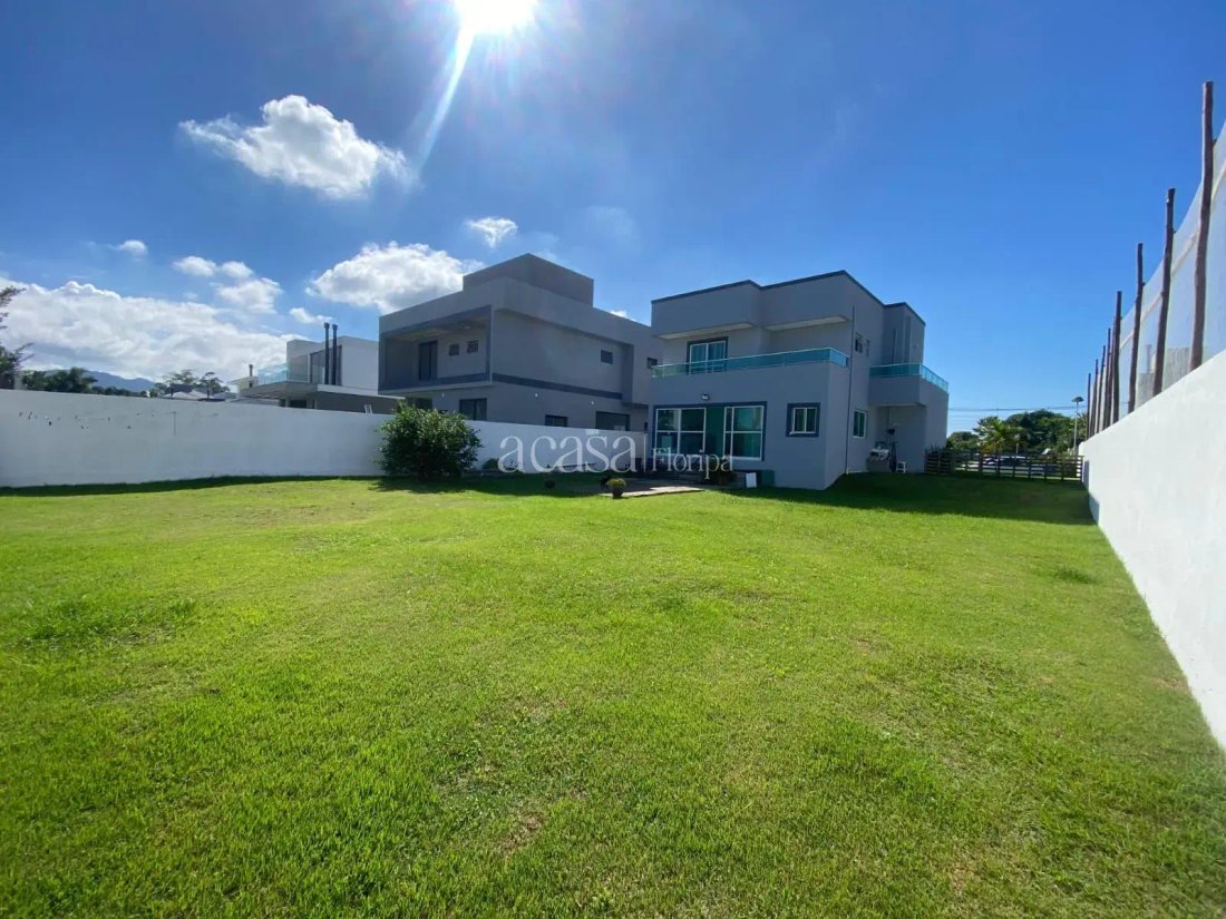 Condo in Florianópolis, State of Santa Catarina, Brazil 1 - 17986821