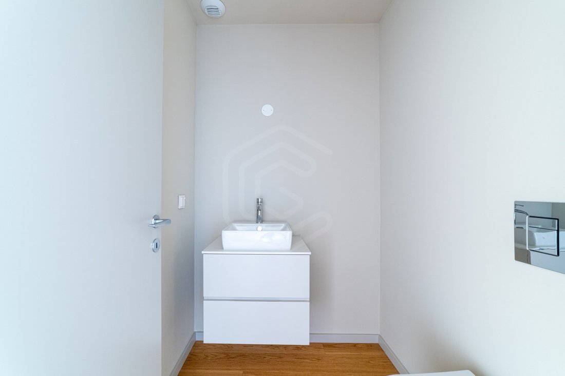 Apartment in Santa Marinha e Sao Pedro da Afurada, Porto District, Portugal 4 - 17986189