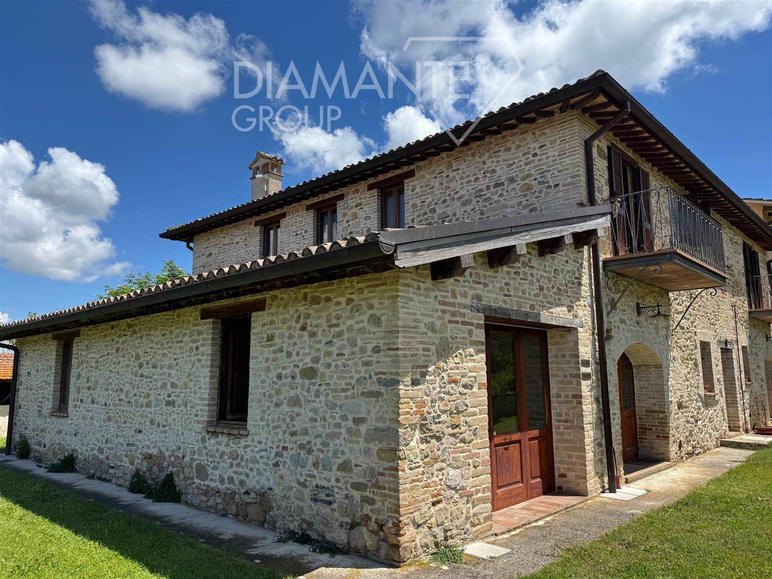 Farm Ranch in Castel Ritaldi, Umbria, Italy 1 - 16725113