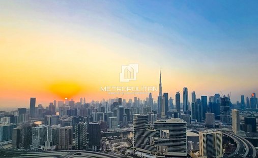 Apartment in Business Bay, Dubai, United Arab Emirates 1