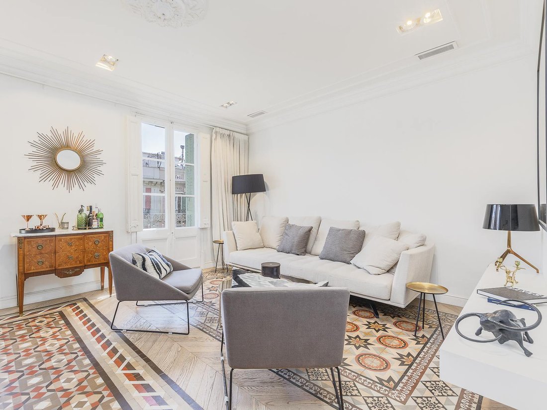 Apartment in Eixample, Barcelona, Spain 3 - 17984895