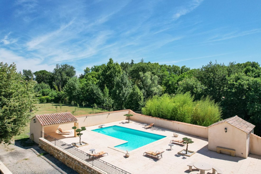 Villa in Uzès, Occitania, France 4 - 17986038