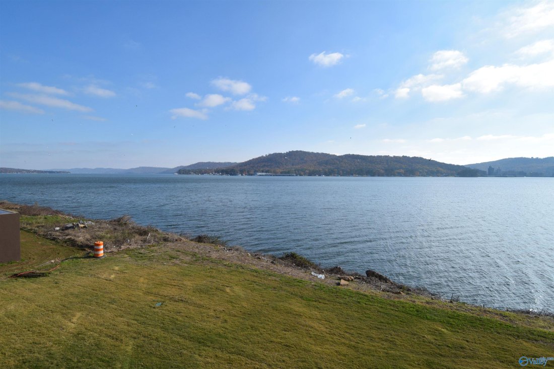 Condo in Guntersville, Alabama, United States 3 - 17988181