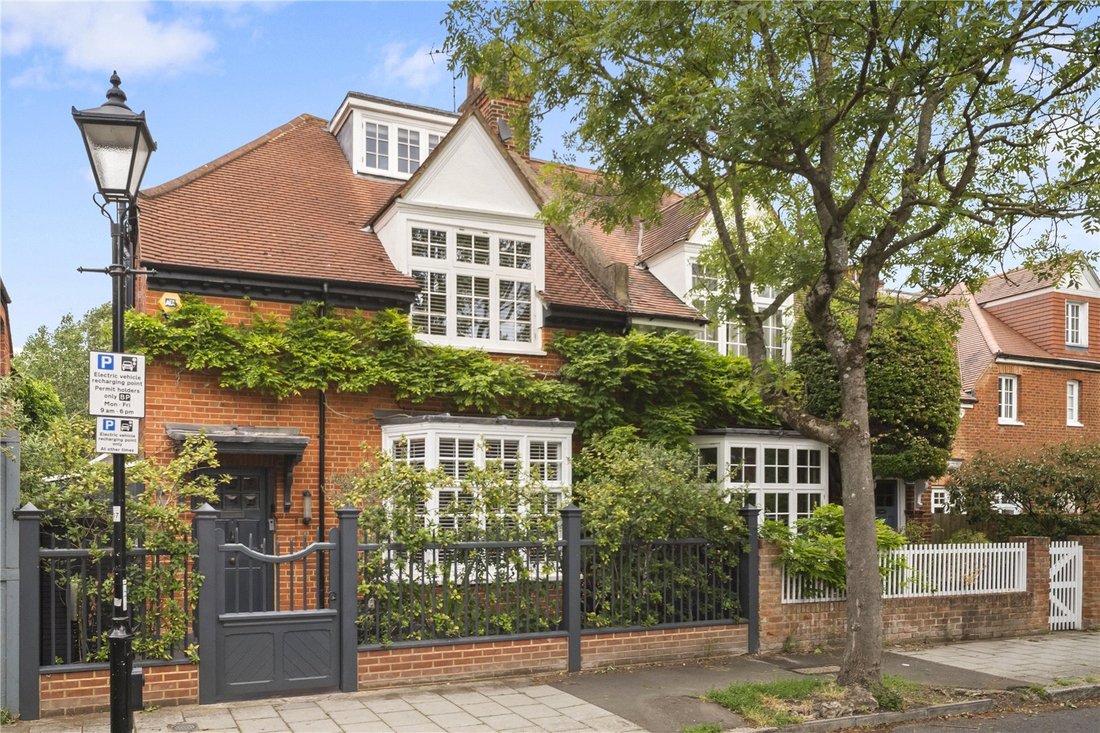 House in Turnham Green, Hounslow, England 1 - 17985531