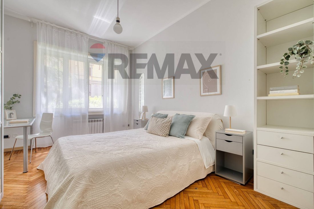 Apartment in Centrale, Milan, Italy 3 - 17990083