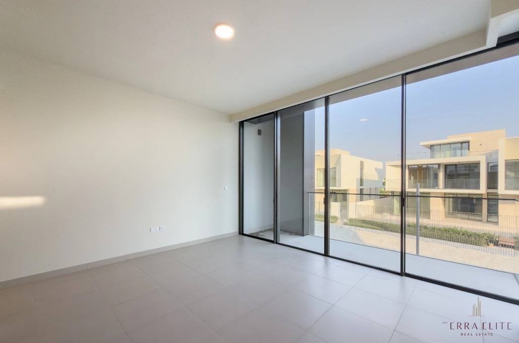 Villa in Hadaeq Sheikh Mohammed Bin Rashid, Dubai, United Arab Emirates 5 - 17985352