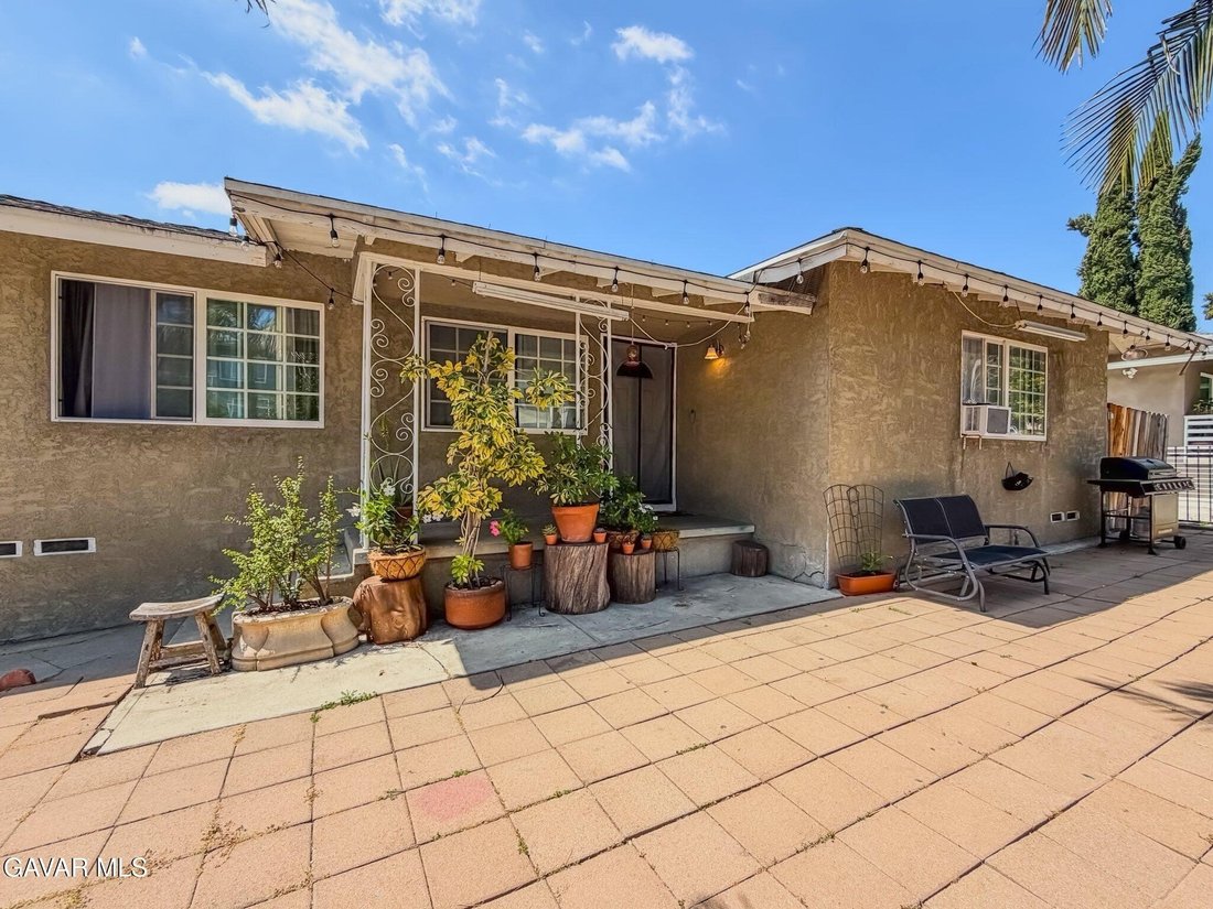 Los Angeles, California, United States 2 - 17986890