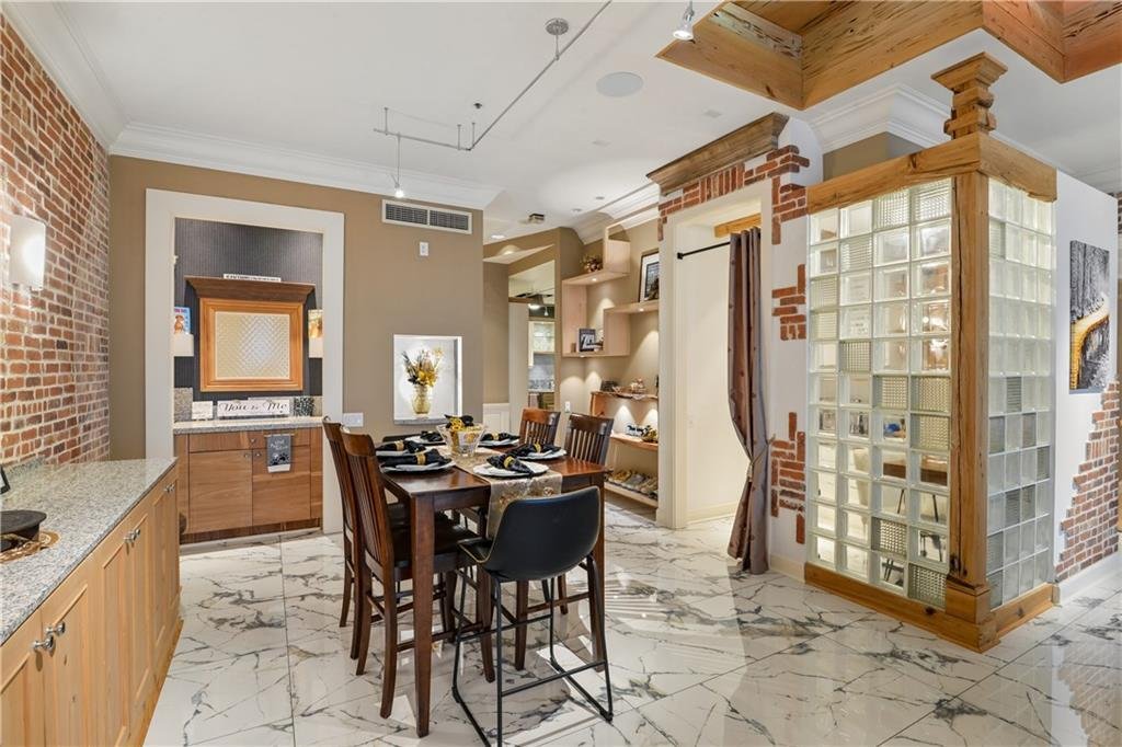 Condo in New Orleans, Louisiana, United States 3 - 17988274