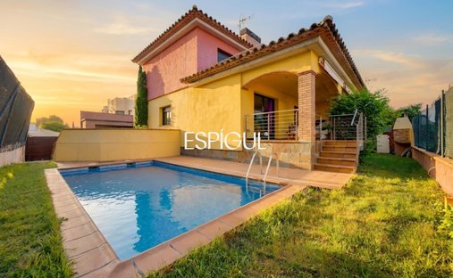 Villa en La Escala, Cataluña, España 1