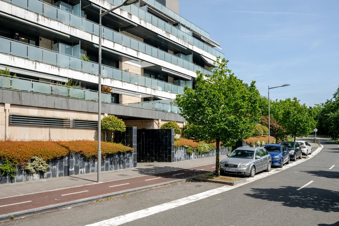 Apartment in Mendebaldea, Donostia-San Sebastian, Spain 1 - 17989321