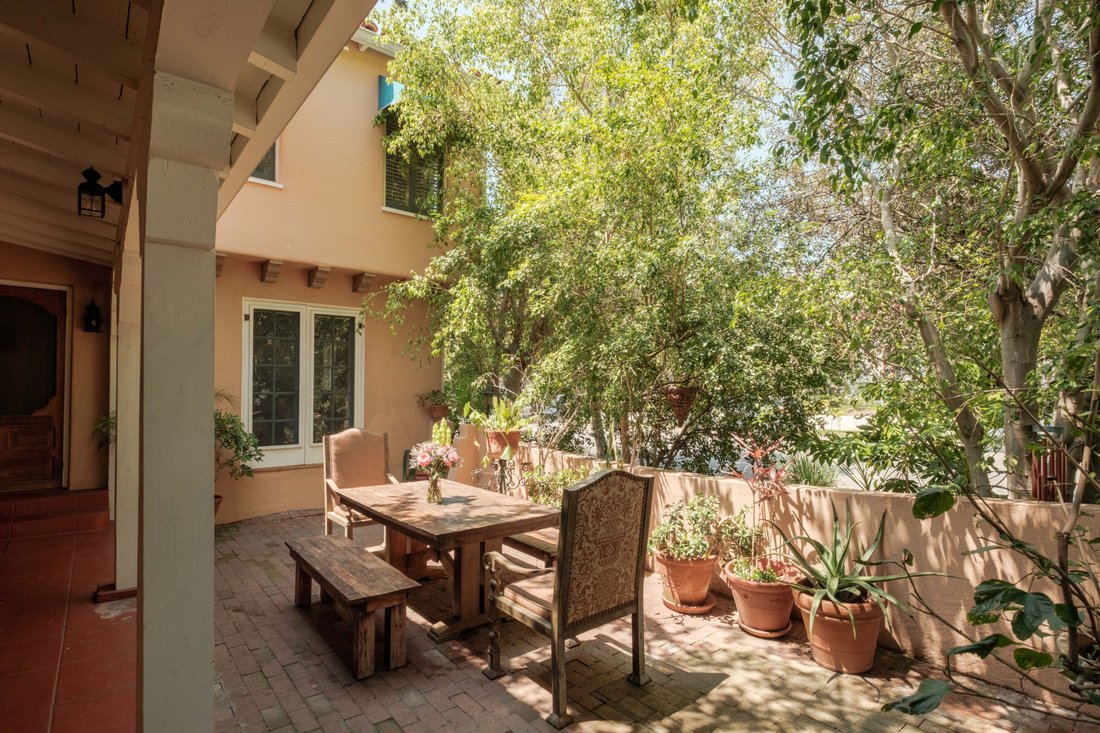House in Glendale, California, United States 3 - 17985828