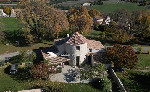 Castle in Revest-du-Bion, Provence-Alpes-Côte d'Azur, France 1