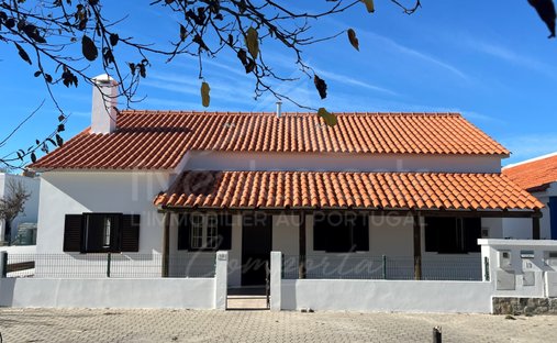 House in Carvalhal, Setubal, Portugal 1