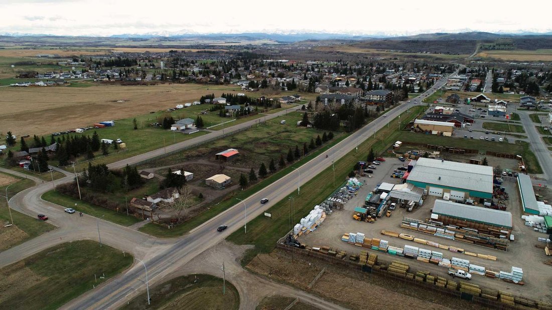 Land in Diamond Valley, Alberta, Canada 3 - 17998504
