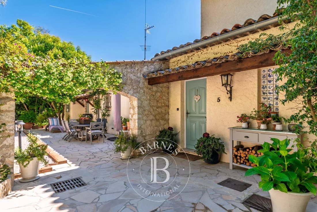 Villa in Opio, Provence-Alpes-Côte d'Azur, France 5 - 17995070