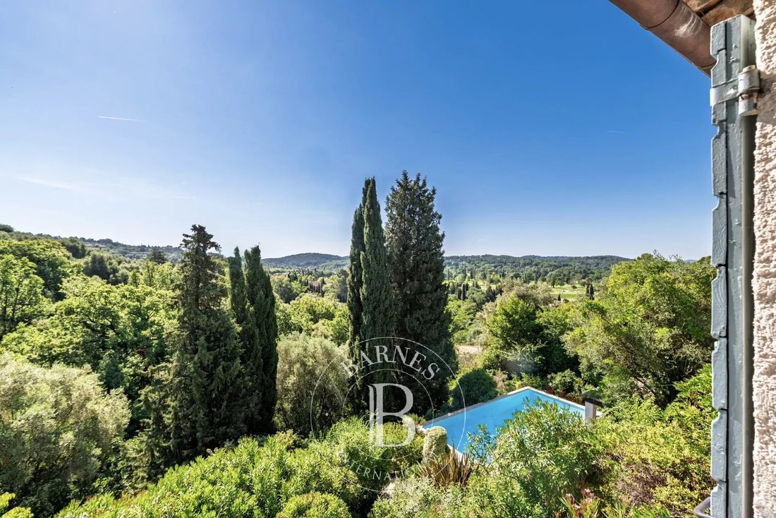 Villa in Opio, Provence-Alpes-Côte d'Azur, France 1 - 17995070