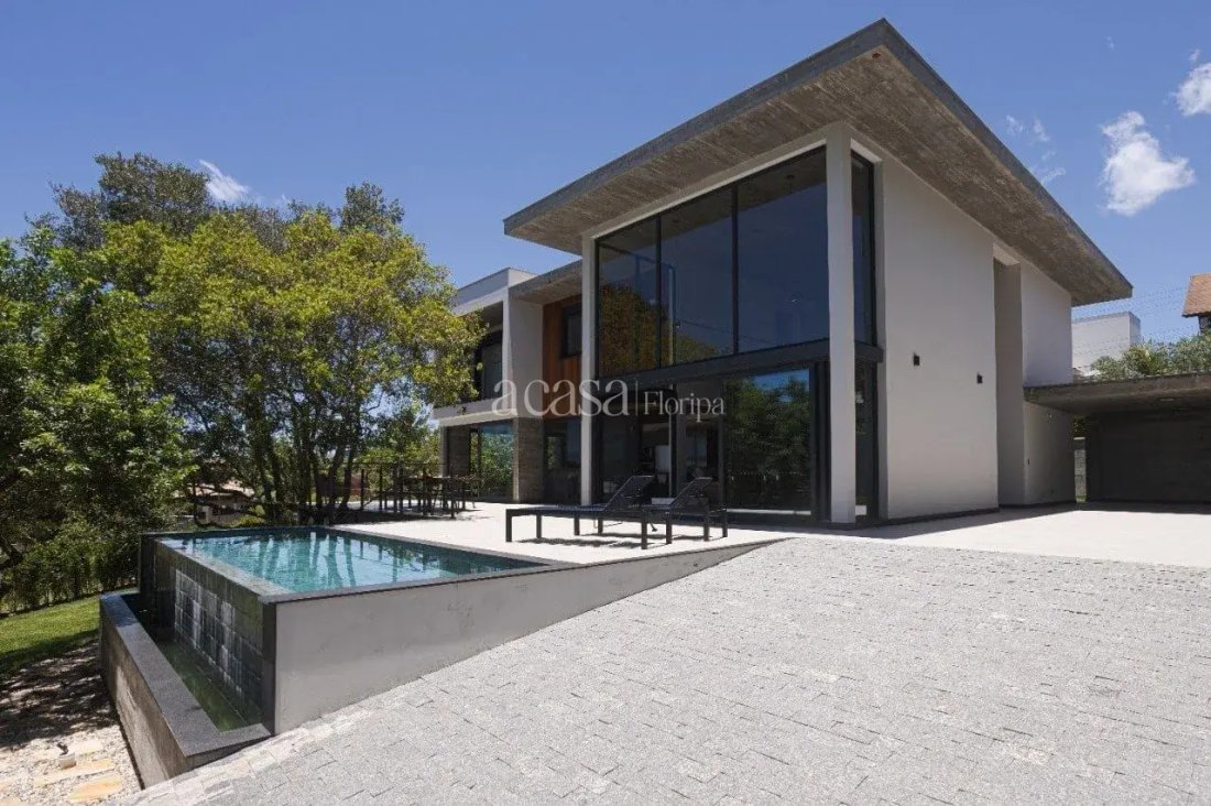 Condo in Florianópolis, State of Santa Catarina, Brazil 1 - 17986580