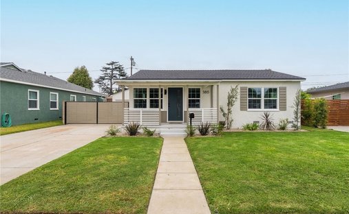 House in Signal Hill, California, United States 1