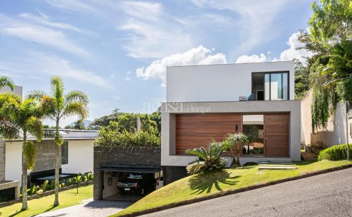 Condo in Florianópolis, State of Santa Catarina, Brazil 1