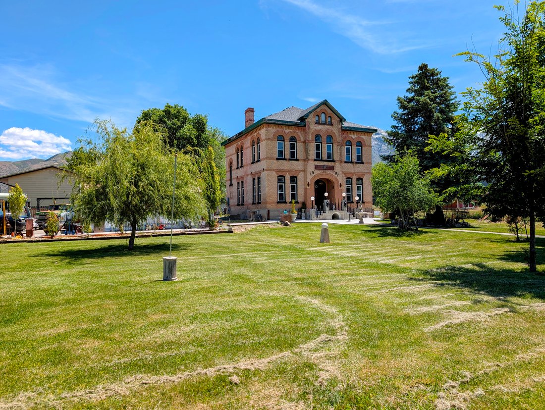 House in Woodland Hills, Utah, United States 1 - 17986755