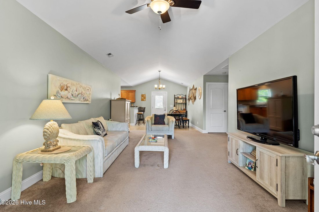 House in Oak Island, North Carolina, United States 2 - 17985258