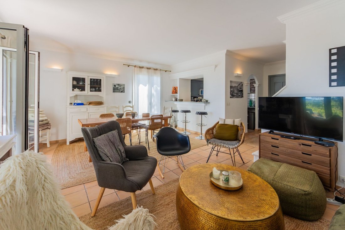 Villa in Grimaud, Provence-Alpes-Côte d'Azur, France 4 - 17985306