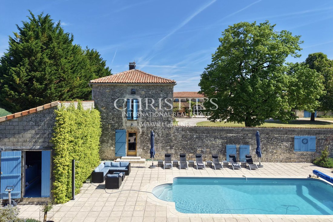House in Bresdon, Nouvelle-Aquitaine, France 3 - 17986412